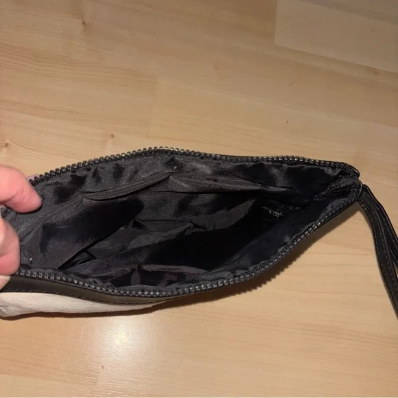 YSL Cosmetic Clutch White and Black Canvas Classic Designer GWP - Picture 4 of 6